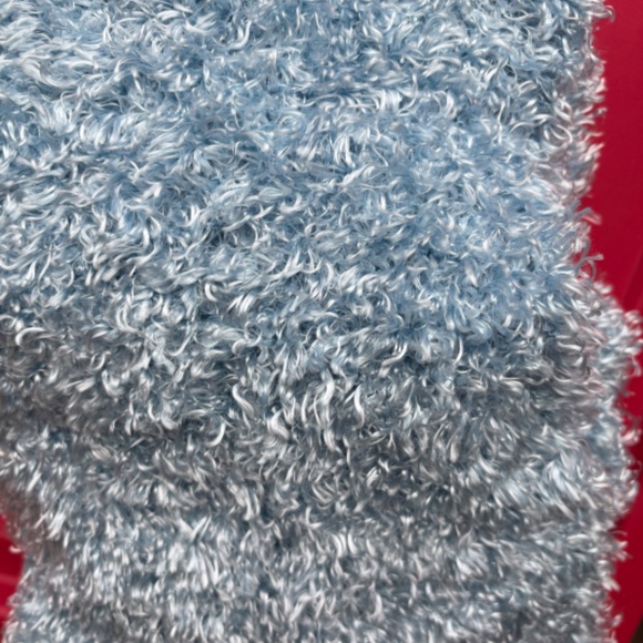 Cejon accessories Inc soft fuzzy scarf blue - Picture 4 of 9